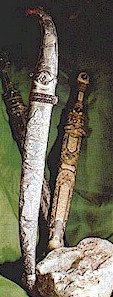 45.jpg (18619 bytes)